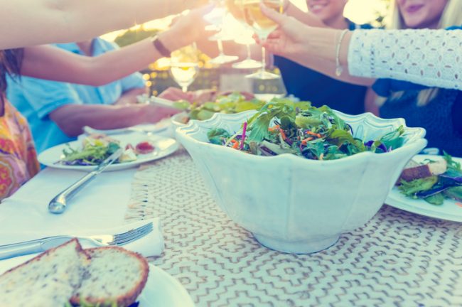 4 Reasons to Eat Al Fresco