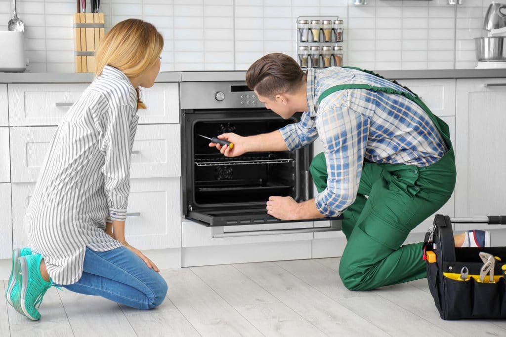 How To Determine If Your Oven Needs A Repair HouseAffection   AdobeStock 189952323 2 1024x683 