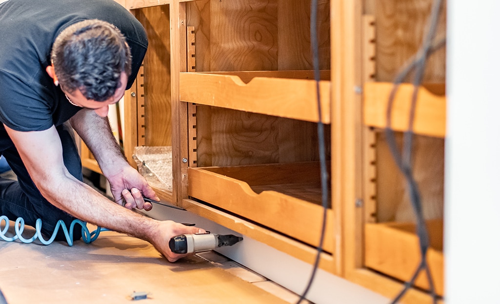 Installing the Lower Cabinets