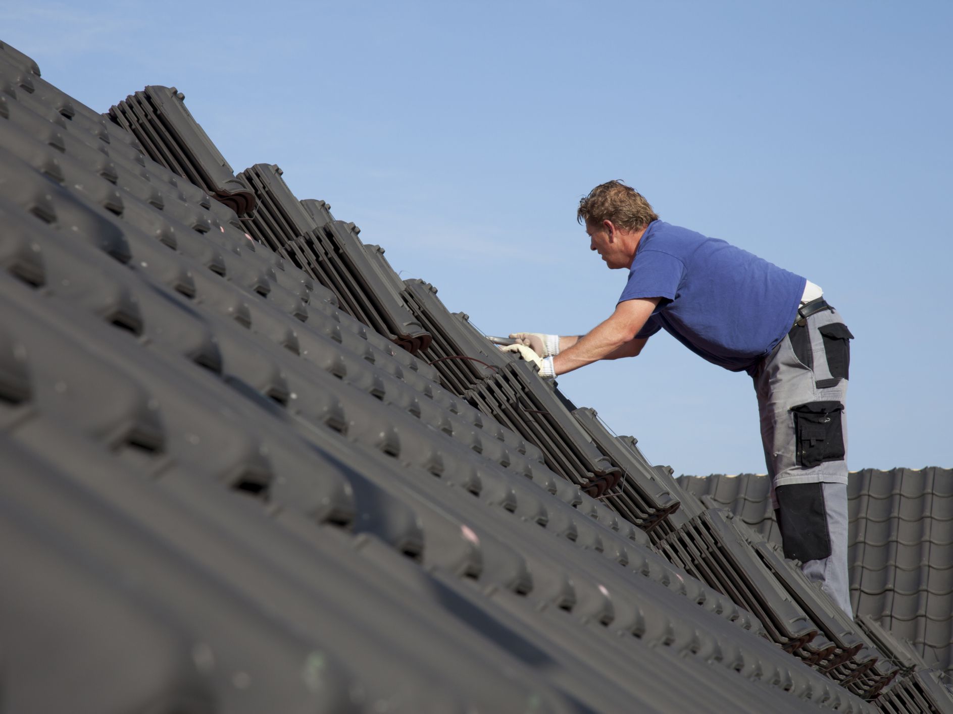 3 differences between commercial roofing and residential roofers in Florida