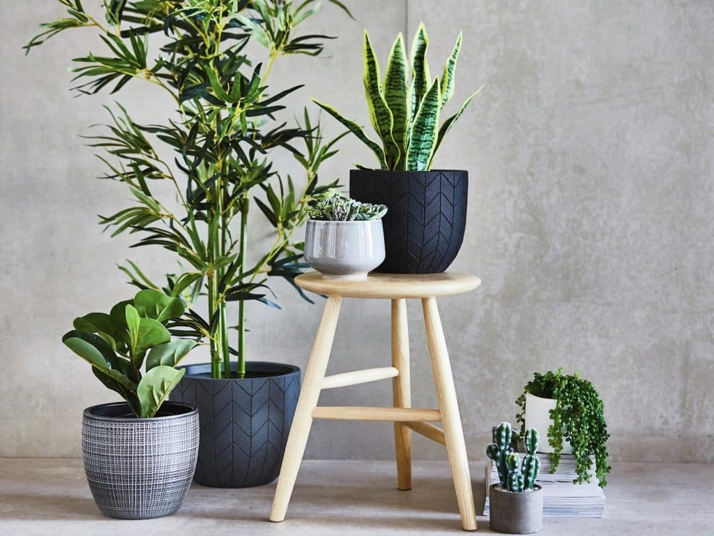 How to Style Faux Floor Plants Like a Pro: Tips from Interior Designers ...