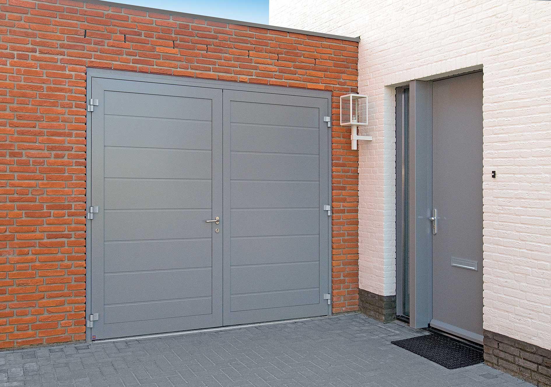 How to Choose the Right Garage Door Material for You