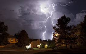 4 Solutions to Protect Your Home in a Thunderstorm