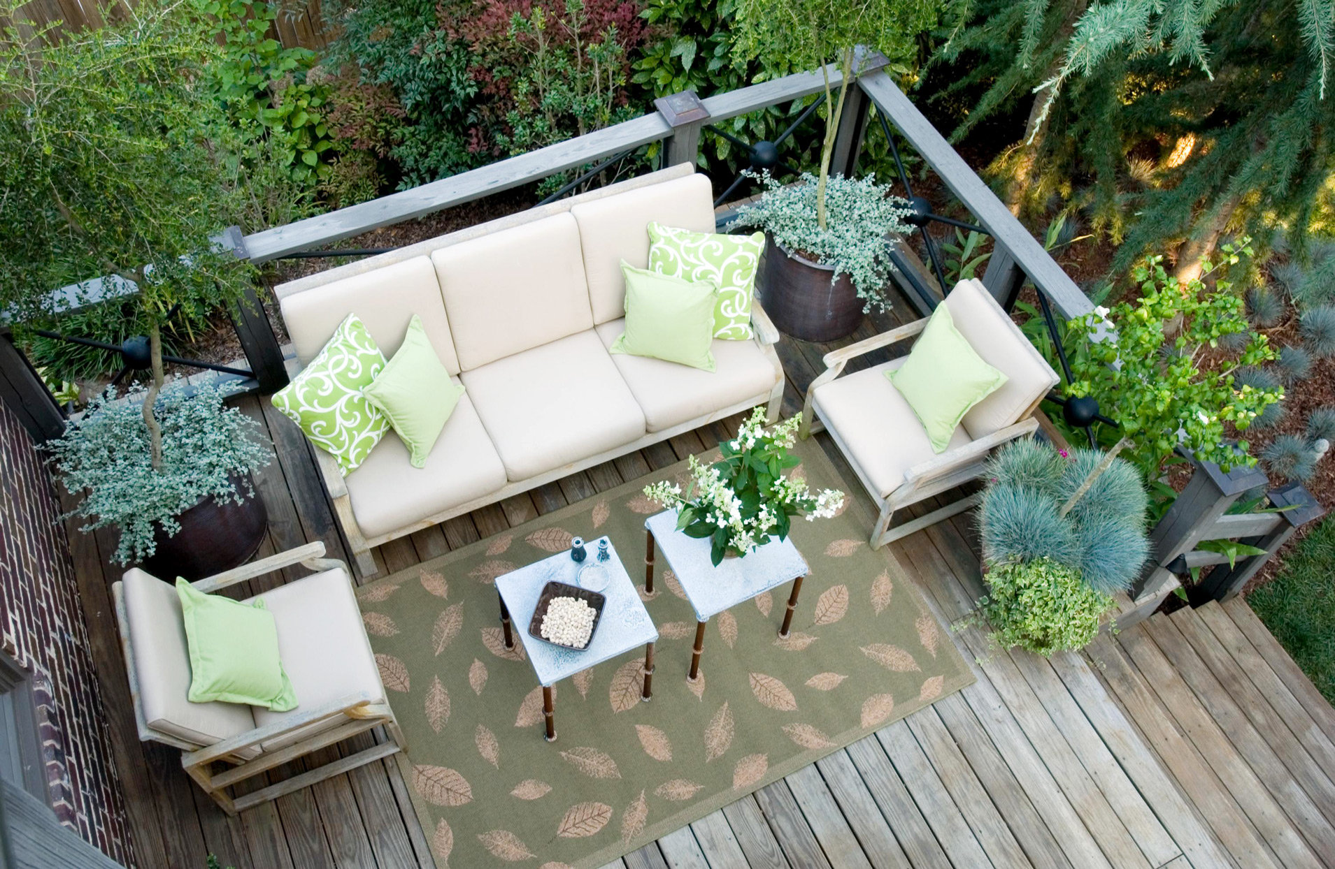 Here Are Seven Tips for Choosing Garden Furniture