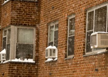 How to Store Your Window Air Conditioners During the Winter