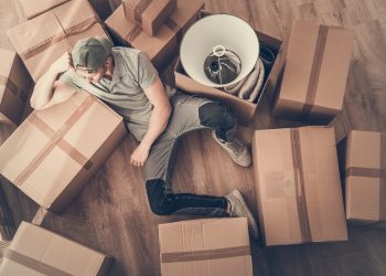 How to Move Homes Easily with a Storage Unit