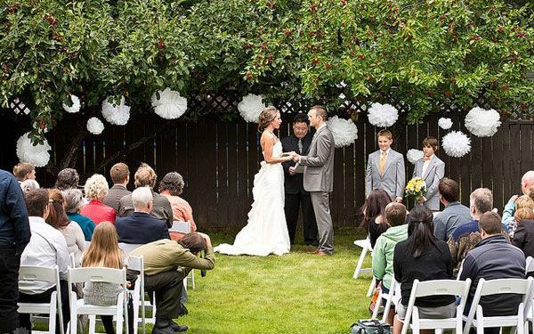 How to Plan the Perfect Backyard Wedding
