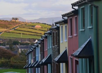 The Art of the Accent Wall: Cardiff’s Decorators Are Reimagining Welsh Homes with Bold Design Choices